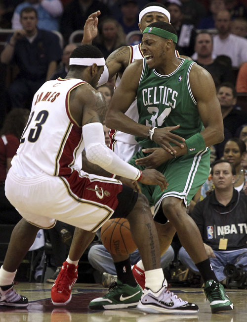 CBA：广州队主场大胜吉林（CBA：广州队主场狂胜吉林队）