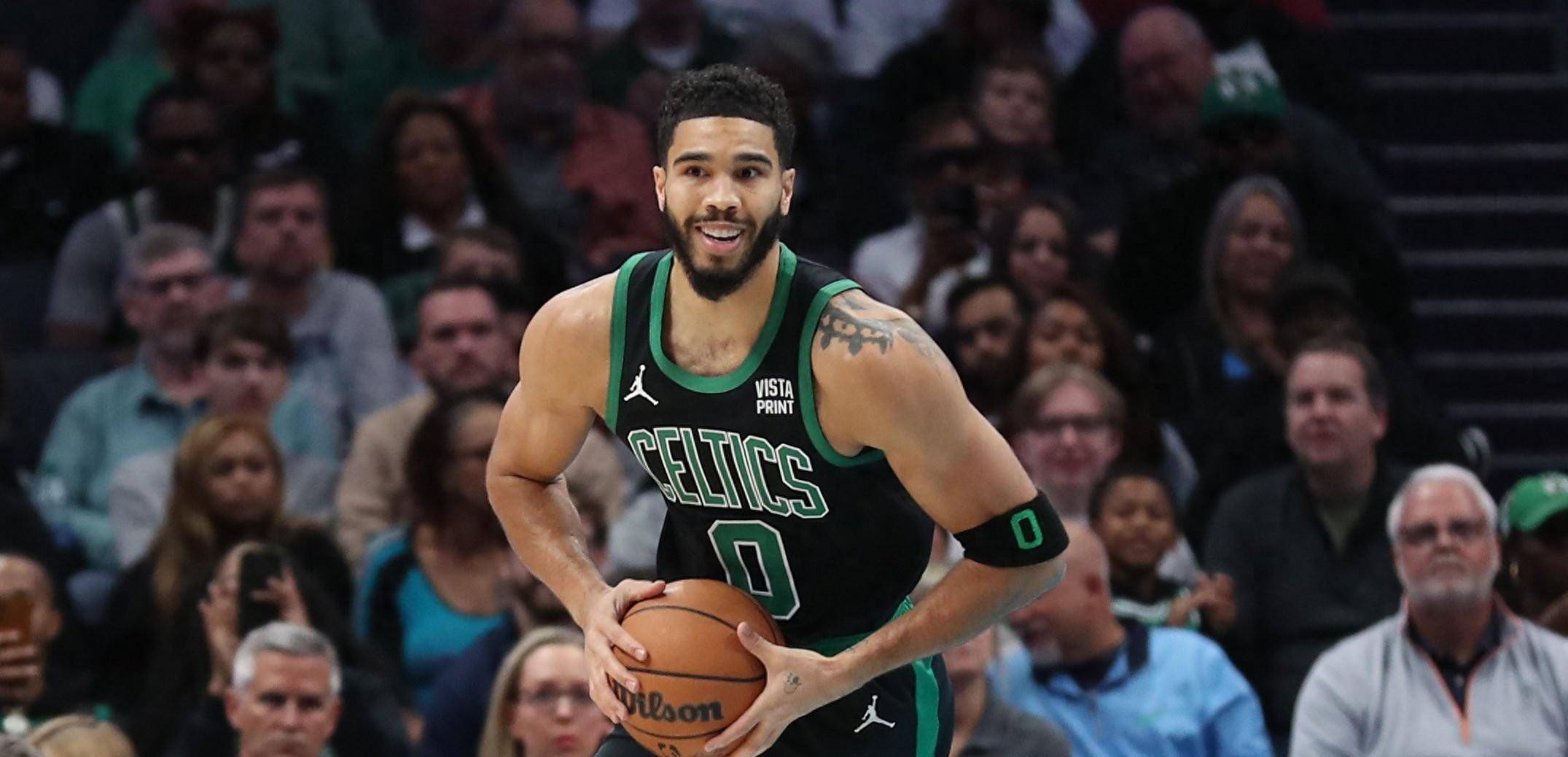 NBA杯八强对阵出炉，雷霆&魔术领衔东西部（NBA杯八强揭晓：雷霆与魔术领跑东西部）