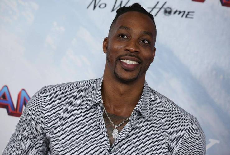 快船年轻球员上场时间增加，经验积累（快船提升年轻球员出场比重，实战经验稳步累积）