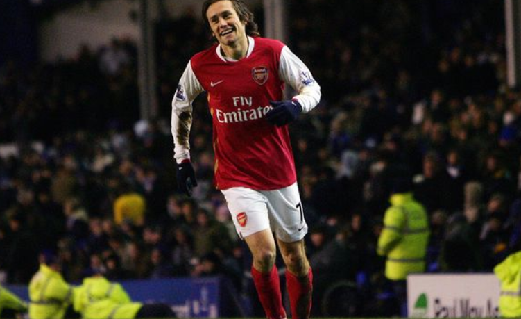 兰杜奇：上半场我们没拉开阵型宽度，踢得有点像一群小鸡（兰杜奇：上半场缺少阵型宽度，我们踢得像小鸡乱窜）