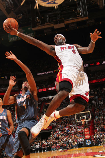 德罗西：我的一些战术从加斯佩里尼那借鉴；扎尼奥洛非常棒（德罗西：部分战术受加斯佩里尼启发，扎尼奥洛表现出色）