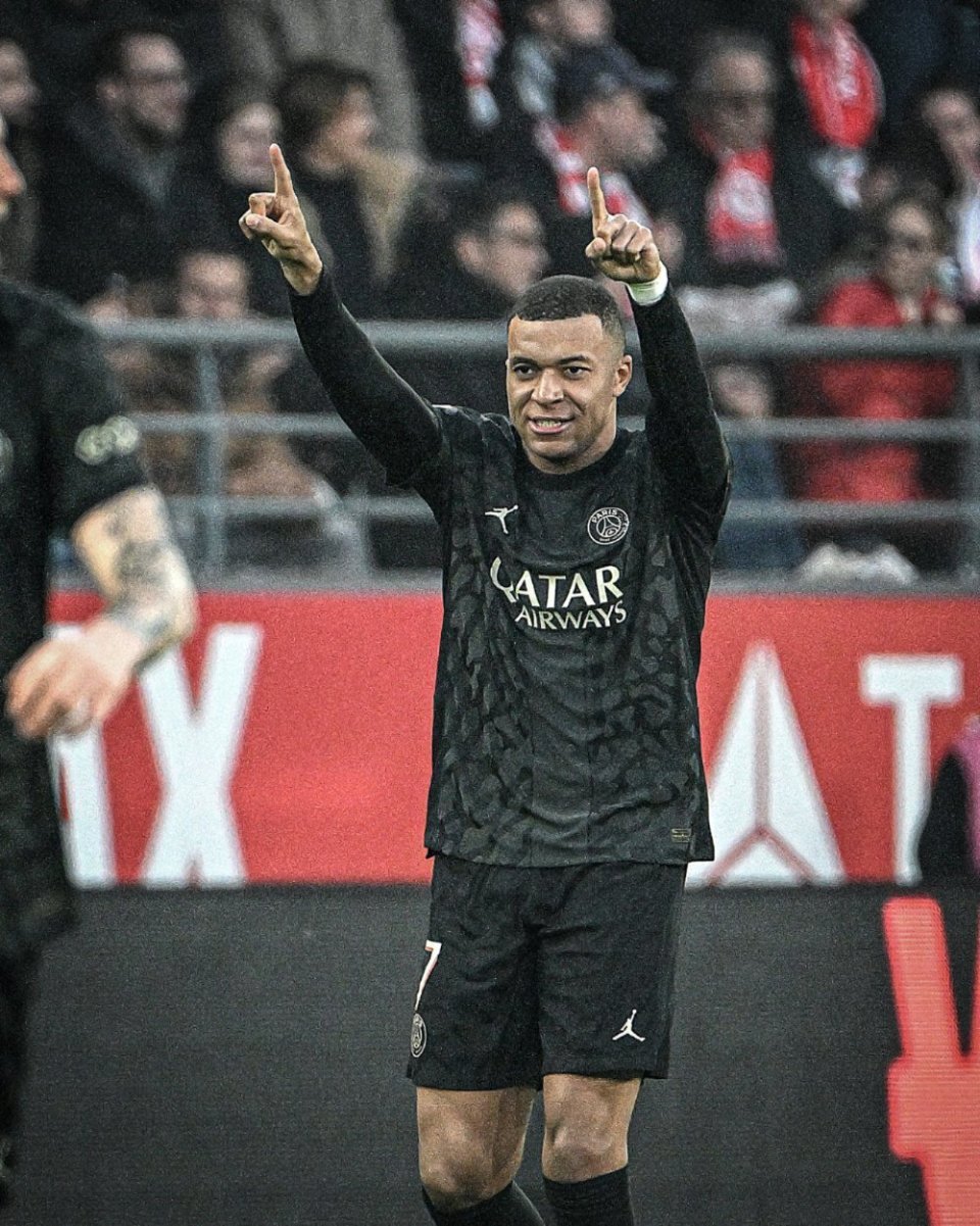 B费和内维斯各进三球，葡萄牙队史第3次单场比赛有两人戴帽（葡萄牙史上第三次单场双帽：B费、内维斯各上演帽子戏法）