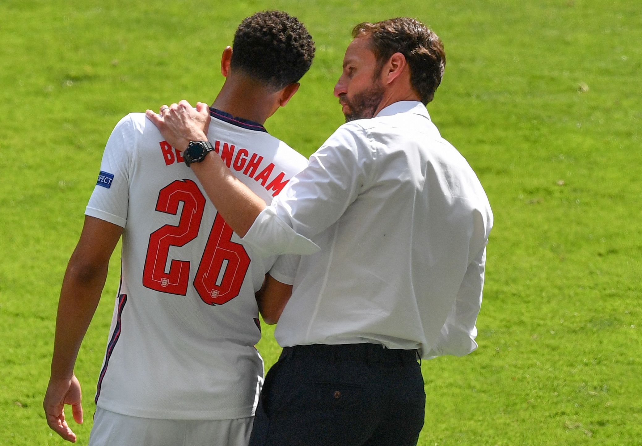 每体：西甲联盟将于本周五检查诺坎普的球场设施（每体：西甲联盟本周五将对诺坎普球场设施进行检查）