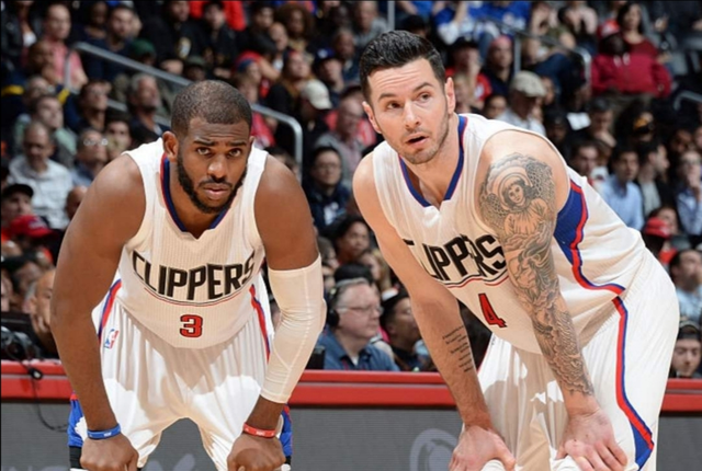 英媒：40岁C罗可能进行多次面部整形，鼻部重塑最为明显（英媒称40岁C罗疑多次整容，鼻部变化最明显）