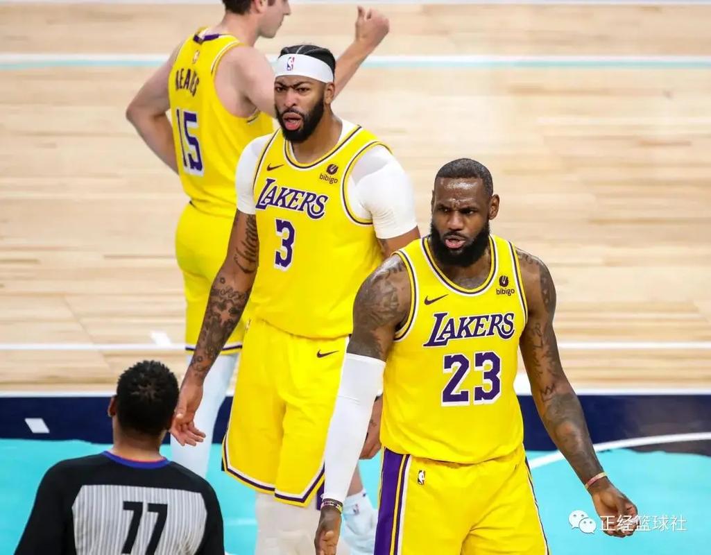 半场战报：科隆0-0柏林联合（半场比分：科隆与柏林联合互交白卷）