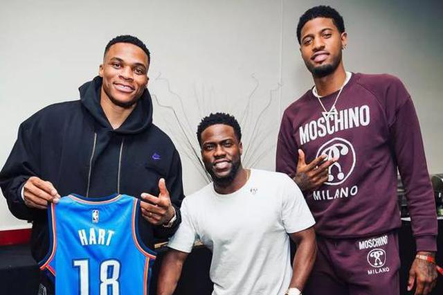 自苏牙以来，斯韦德贝里是首位西甲对皇马连续三场破门的外援（斯韦德贝里成自苏亚雷斯后首位在西甲对阵皇马连续三场破门的外援）