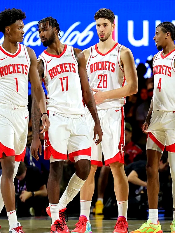 迷你罗助葡萄牙U16夺冠，乔治娜和C罗母亲现场见证（C罗长子助葡萄牙U16封王，乔治娜与C罗母亲到场见证）