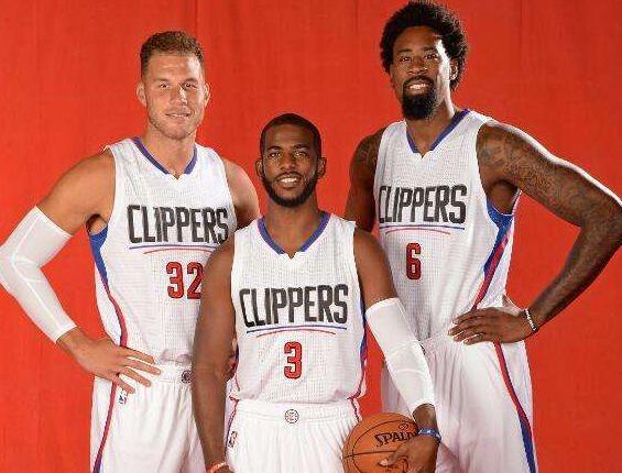 哀悼，前狼队青训球员在回家途中遭遇车祸遇难，年仅21岁（前狼队青训球员返家途中遭遇车祸不幸离世，年仅21岁）