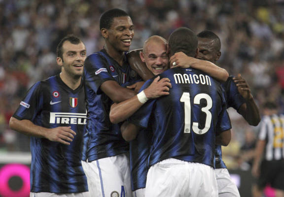 这11月全胜的马竞放到英超踢得过富勒姆吗？（11月全胜的马竞若征战英超，能赢富勒姆吗？）