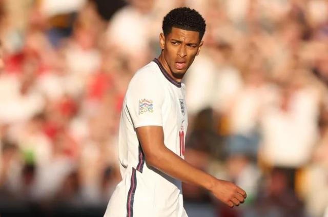 乌度卡：湖人强硬姿态难掩跑动不足，火箭掌控全局（乌度卡：湖人再硬也掩不住跑动短板，火箭掌控比赛主动权）