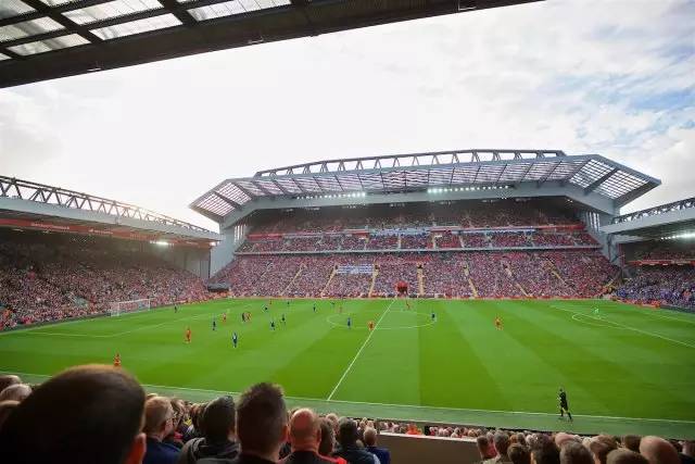 中超比赛精彩回放：上海海港绝杀瞬间,（中超高光回放：上海海港压哨绝杀瞬间）