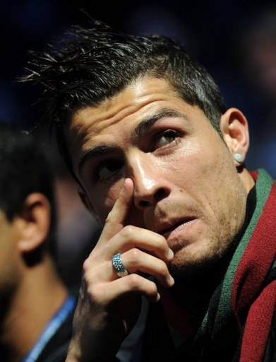 镜报：曼联1月无法召回霍伊伦，那不勒斯有欧冠资格就能买断（镜报：曼联冬窗不能召回霍伊伦，那不勒斯若获欧冠席位可执行买断）