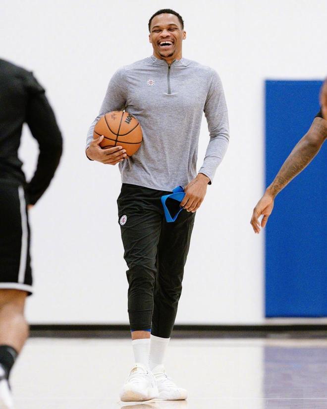 美加墨世界杯分组结果揭晓 姆巴佩、哈兰德小组赛相遇（北美世界杯分组出炉：姆巴佩与哈兰德小组赛同组相逢）