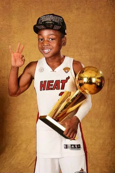 西媒：维尼修斯6场欧冠451分钟0进球，连续11场陷球荒（西媒：维尼修斯欧冠6战451分钟颗粒无收，已连续11场未破门）