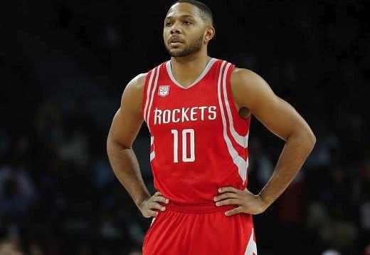 赵松源：想要帮助球队要先适应打法；希望脚下和头球兼备（赵松源：融入打法才能更好助队，力求脚下与头球并重）