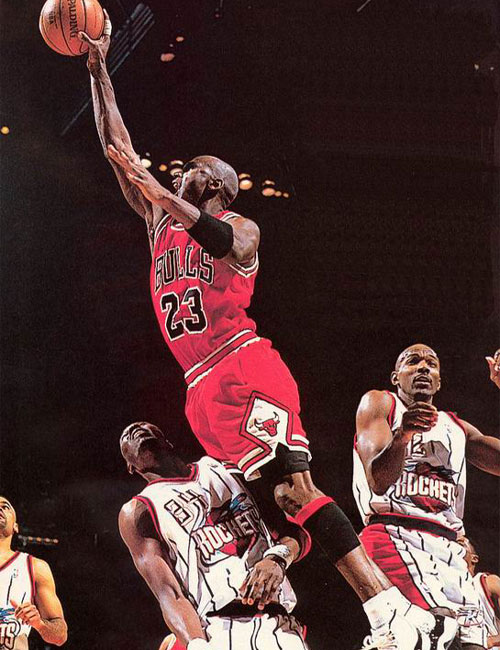 交流融洽！开拓者晒杨瀚森与昔日状元奥登合照（氛围融洽！开拓者晒出杨瀚森与前状元奥登合影）